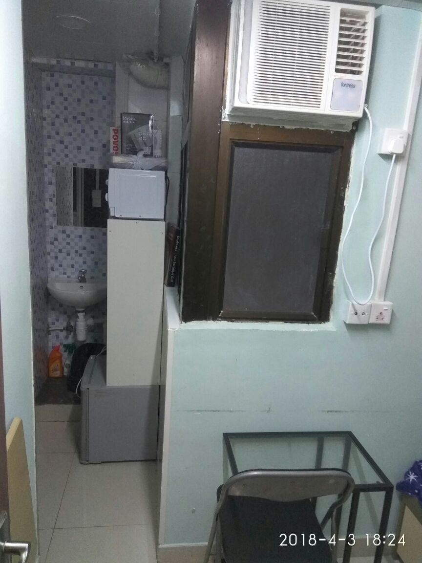 Room C27 b